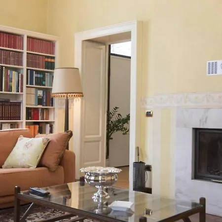 Luxury - & Swimming Pool Ghiffa