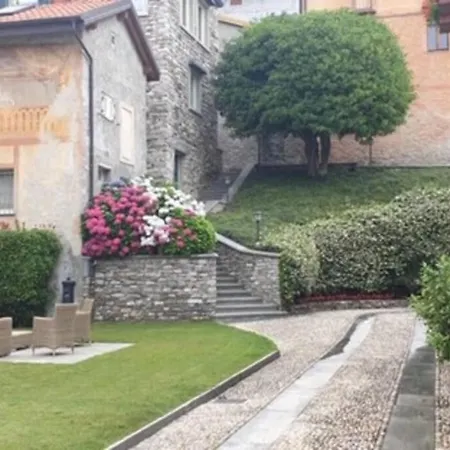 Luxury - & Swimming Pool Villa