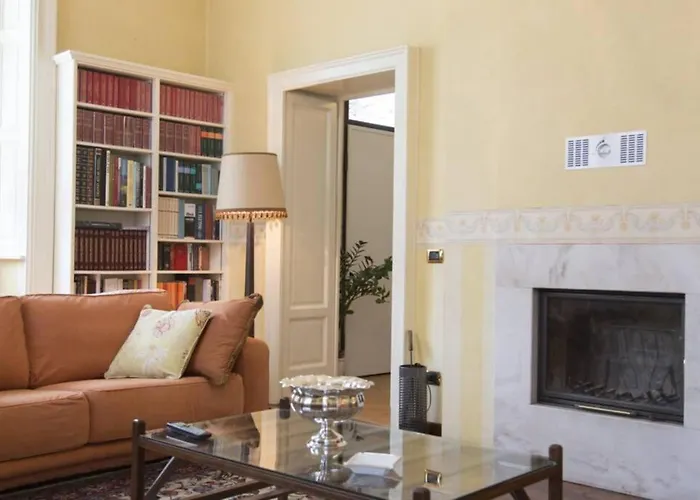 Luxury - & Swimming Pool Ghiffa